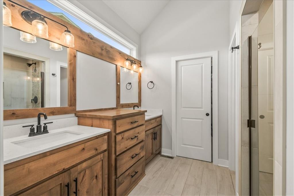 2533 Southwest Old Port Road Lee's Summit, MO 64082 - Photo 18 of 35