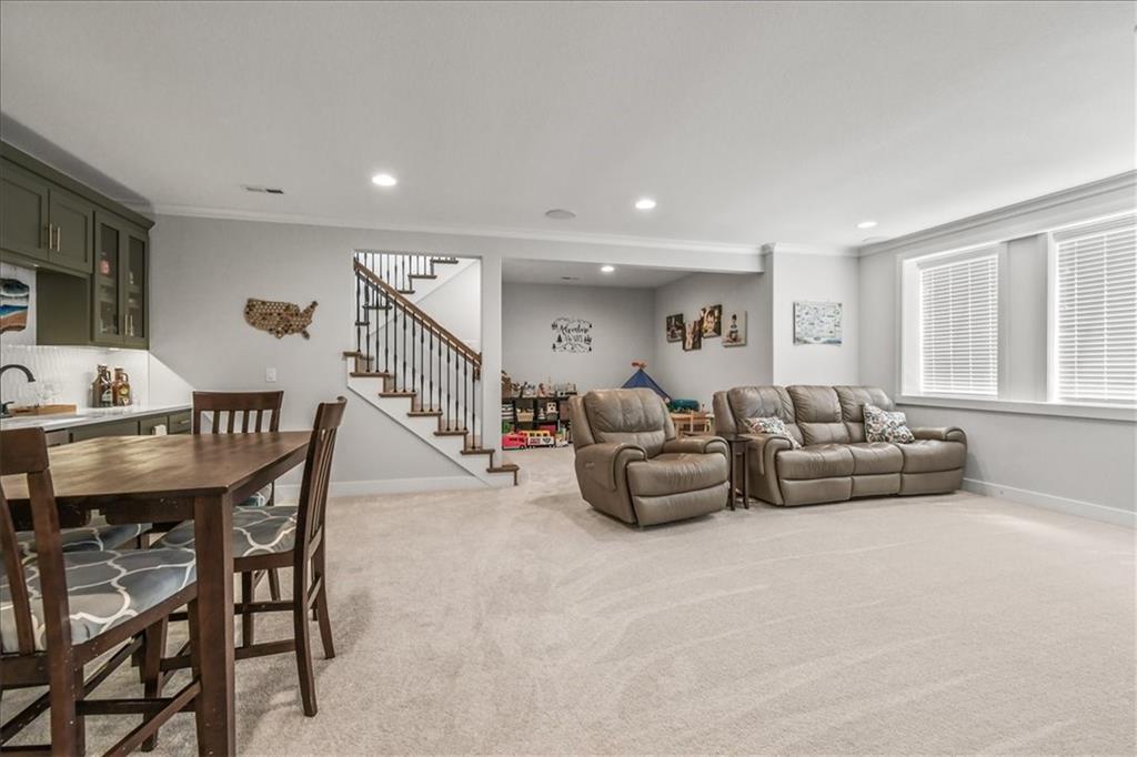 2533 Southwest Old Port Road Lee's Summit, MO 64082 - Photo 21 of 35