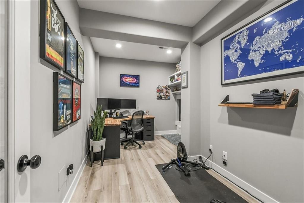 2533 Southwest Old Port Road Lee's Summit, MO 64082 - Photo 29 of 35