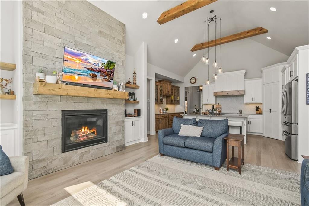 2533 Southwest Old Port Road Lee's Summit, MO 64082 - Photo 9 of 35