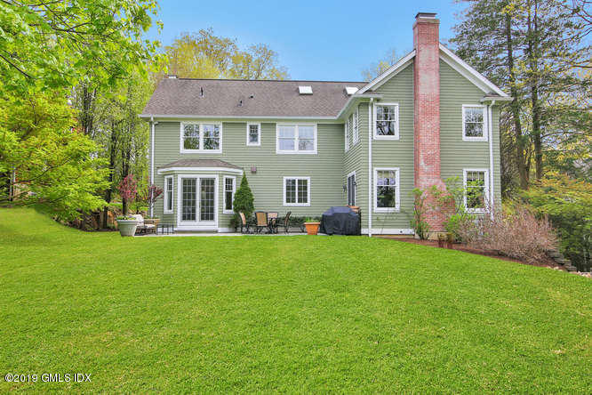 23 Chapel Lane Riverside, CT 06878 - Photo 2 of 34 23 Chapel Ln Greenwich CT-small-099-100-