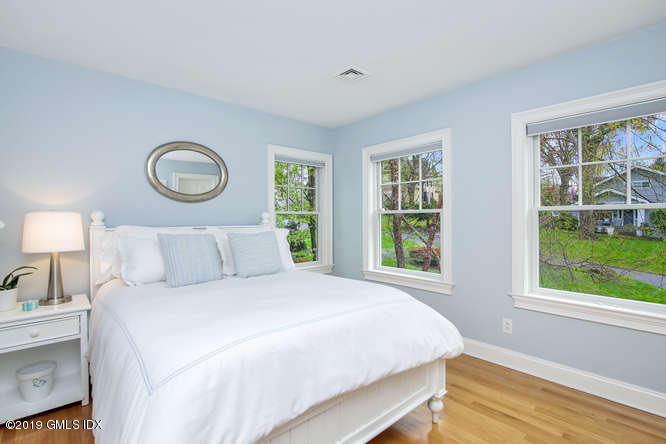 23 Chapel Lane Riverside, CT 06878 - Photo 21 of 34 23 Chapel Ln Greenwich CT-small-039-7-04