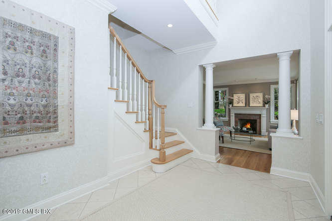 23 Chapel Lane Riverside, CT 06878 - Photo 3 of 34 23 Chapel Ln Greenwich CT-small-025-56-0