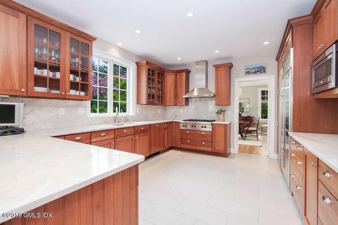 23 Chapel Lane Riverside, CT 06878 - Photo 9 of 34 23 Chapel Ln Greenwich CT-small-013-20-0