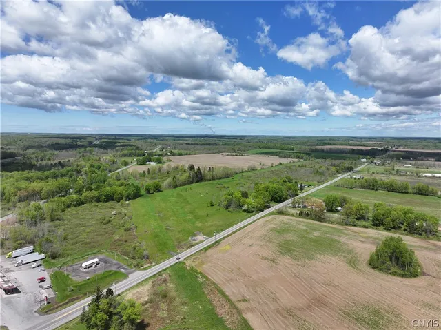 $310,000 | 367 State Route 264, Phoenix, NY 13135