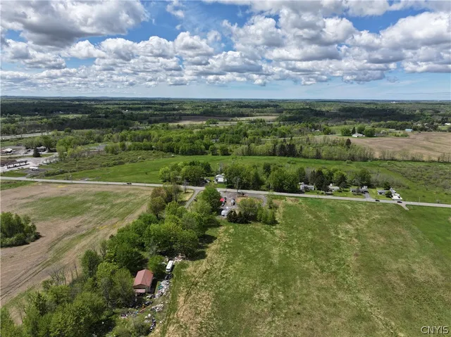 $310,000 | 367 State Route 264, Phoenix, NY 13135