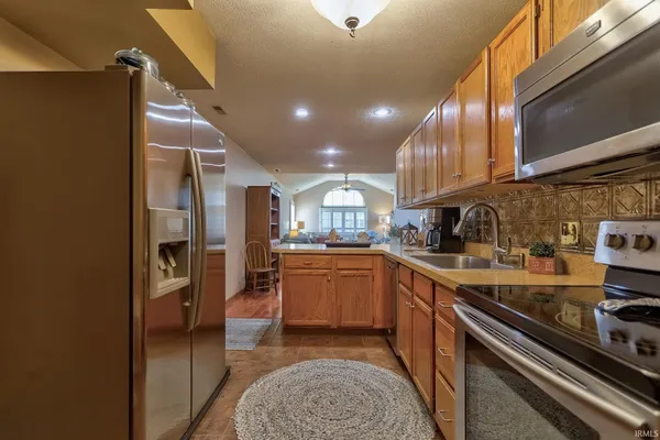 $219,500 | 8311 River Park Way, Evansville, IN 47715