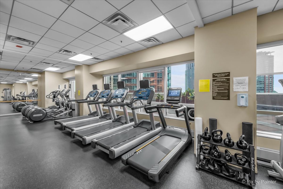 512 North McClurg Court, Unit 501 Chicago, IL 60611 - Photo 25 of 40 a view of a room with gym equipment
