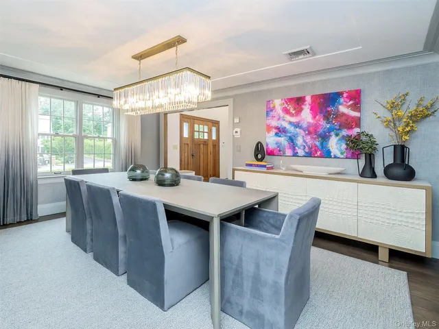 $2,785,000 | 184 Circle Drive, Manhasset, NY 11030