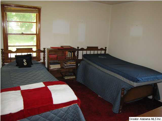 309 21st Avenue Northeast Birmingham, AL 35215 - Photo 5 of 8