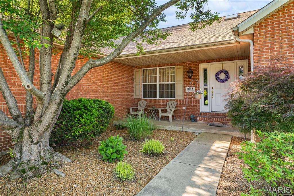 1063 Oxford Hill Road O'Fallon, IL 62269 - Photo 3 of 60