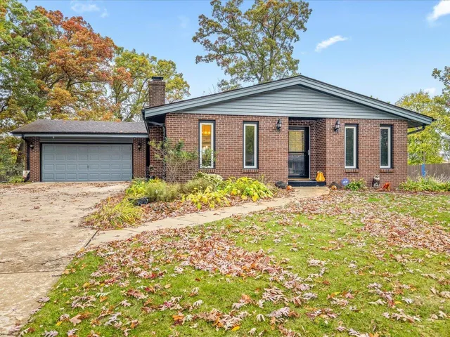 $275,000 | 7604 Larwinn Drive, Rockford, IL 61107