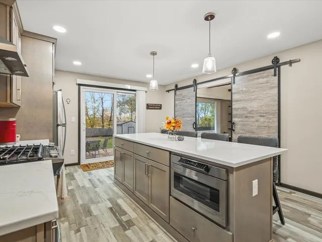 $275,000 | 7604 Larwinn Drive, Rockford, IL 61107