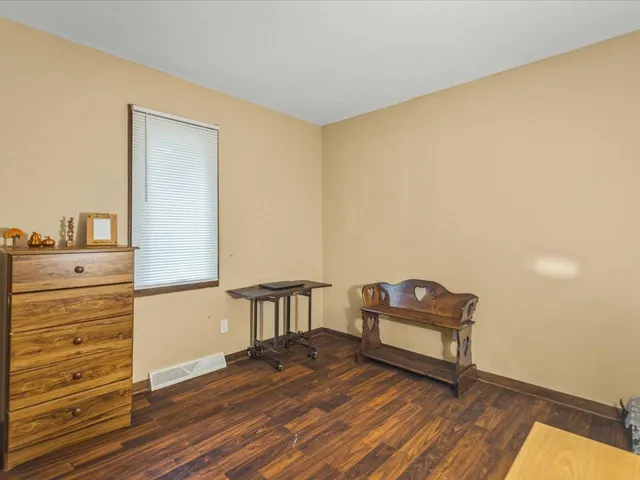 $275,000 | 7604 Larwinn Drive, Rockford, IL 61107