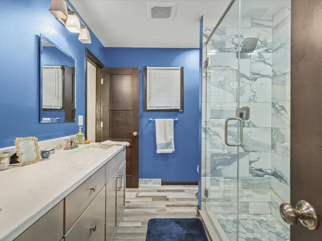 $275,000 | 7604 Larwinn Drive, Rockford, IL 61107