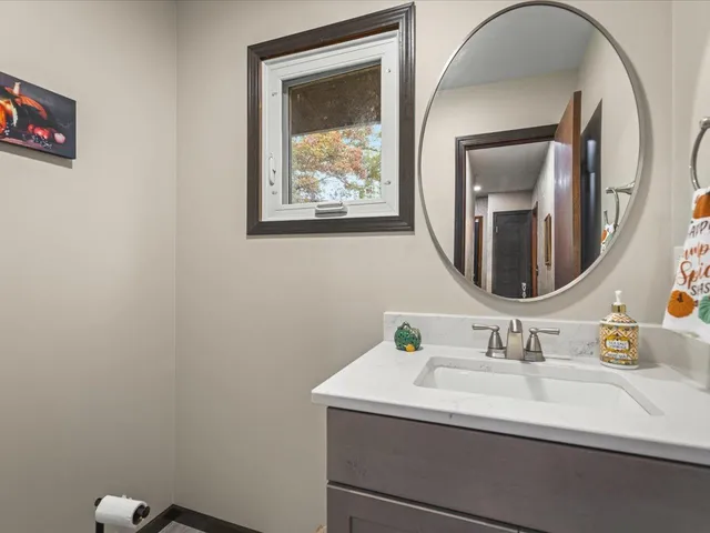 $275,000 | 7604 Larwinn Drive, Rockford, IL 61107