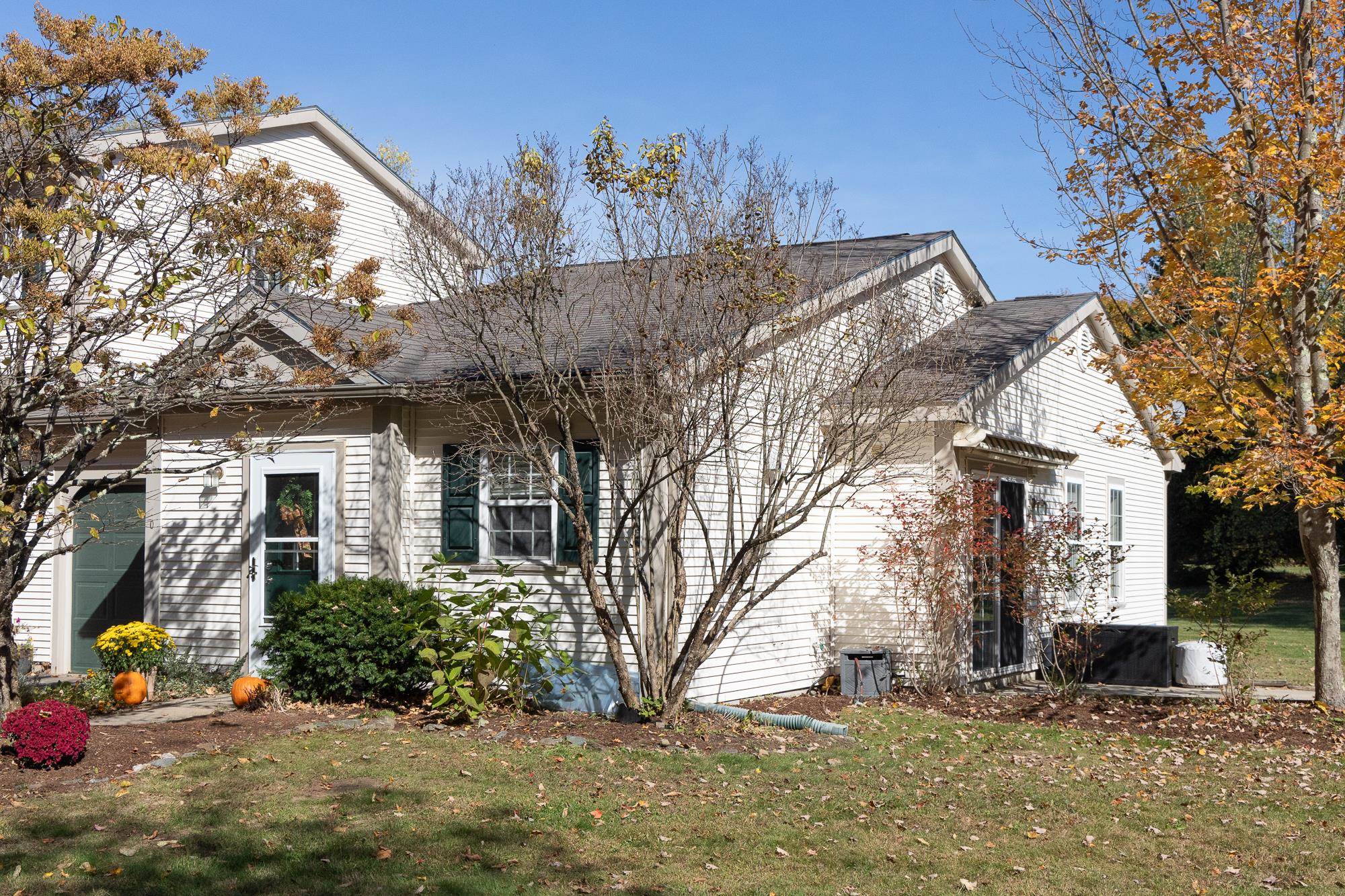 66 Starbird Road, Unit O Jericho, VT 05465 - Photo 3 of 35