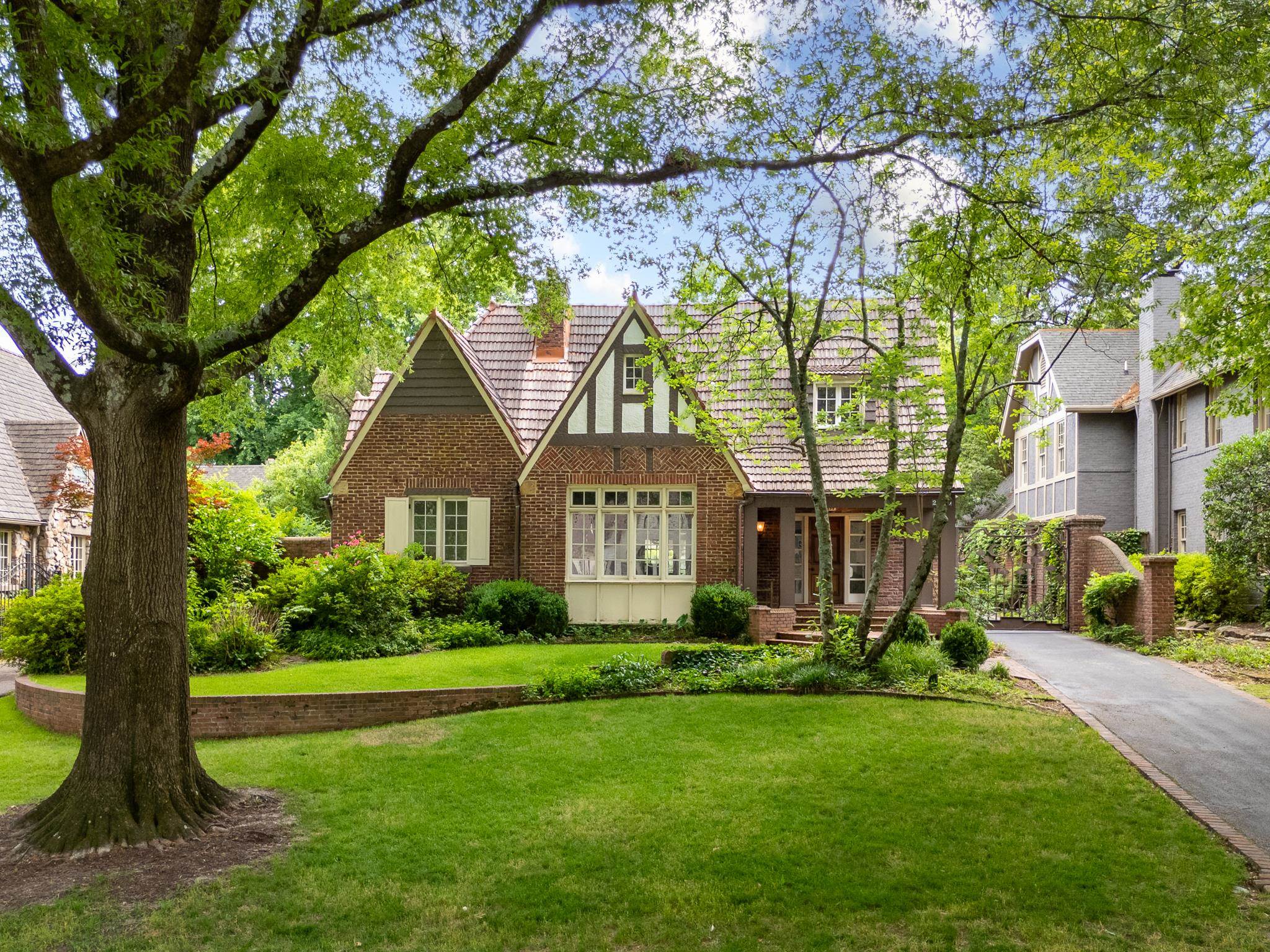 2899 Iroquois Road Memphis, TN 38111 - Photo 1 of 40