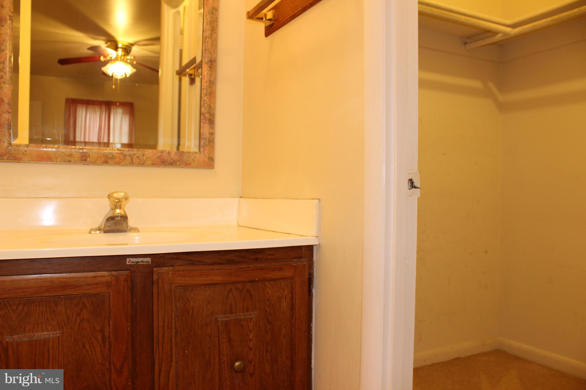 2221 Gunsmith Square Reston, VA 20191 - Photo 15 of 29 Bedroom (Master)