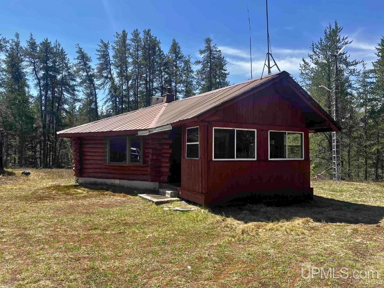 67 County Gga Road Ishpeming, MI 49849 - Photo 2 of 38