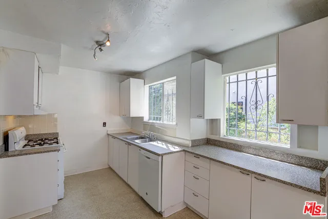 $5,995 | 835 North Ogden Drive, Los Angeles, CA 90046