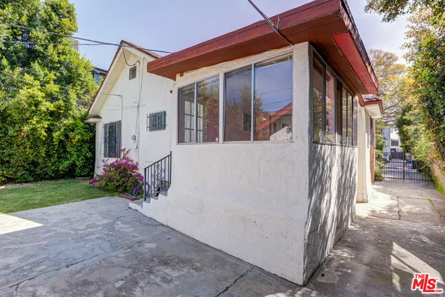 $5,995 | 835 North Ogden Drive, Los Angeles, CA 90046