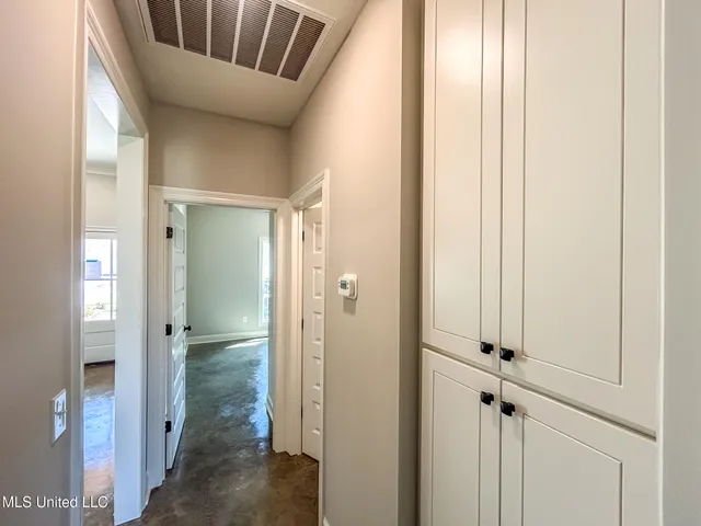 $291,700 | 954 Riverside Lane, Pearl, MS 39208