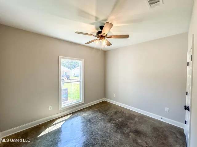 $291,700 | 954 Riverside Lane, Pearl, MS 39208