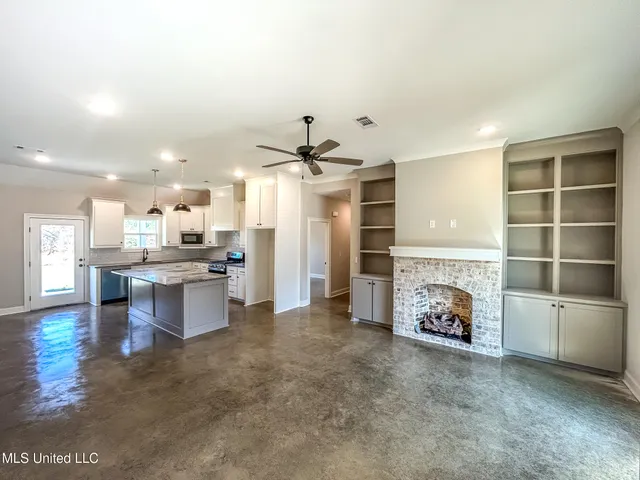 $291,700 | 954 Riverside Lane, Pearl, MS 39208