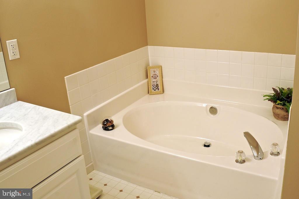 1053 Kent Garden Lititz, PA 17543 - Photo 24 of 25