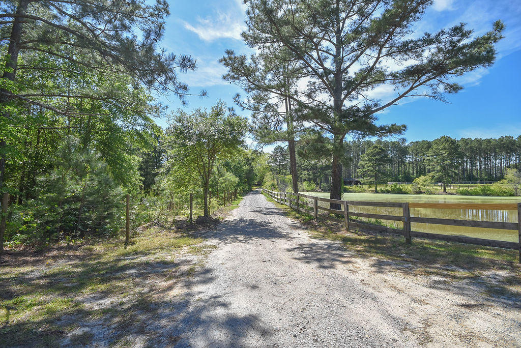 619 Strother Road Aberdeen, NC 28315 - Photo 23 of 32 76Driveway