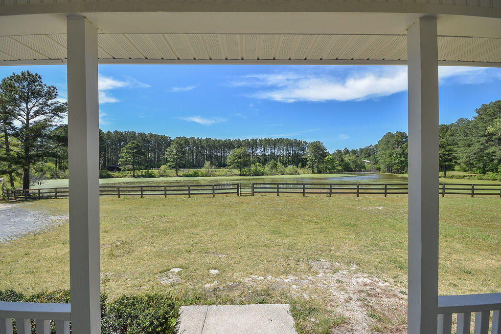 619 Strother Road Aberdeen, NC 28315 - Photo 3 of 32 11Porch