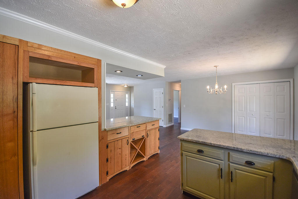 619 Strother Road Aberdeen, NC 28315 - Photo 7 of 32 24Kitchen
