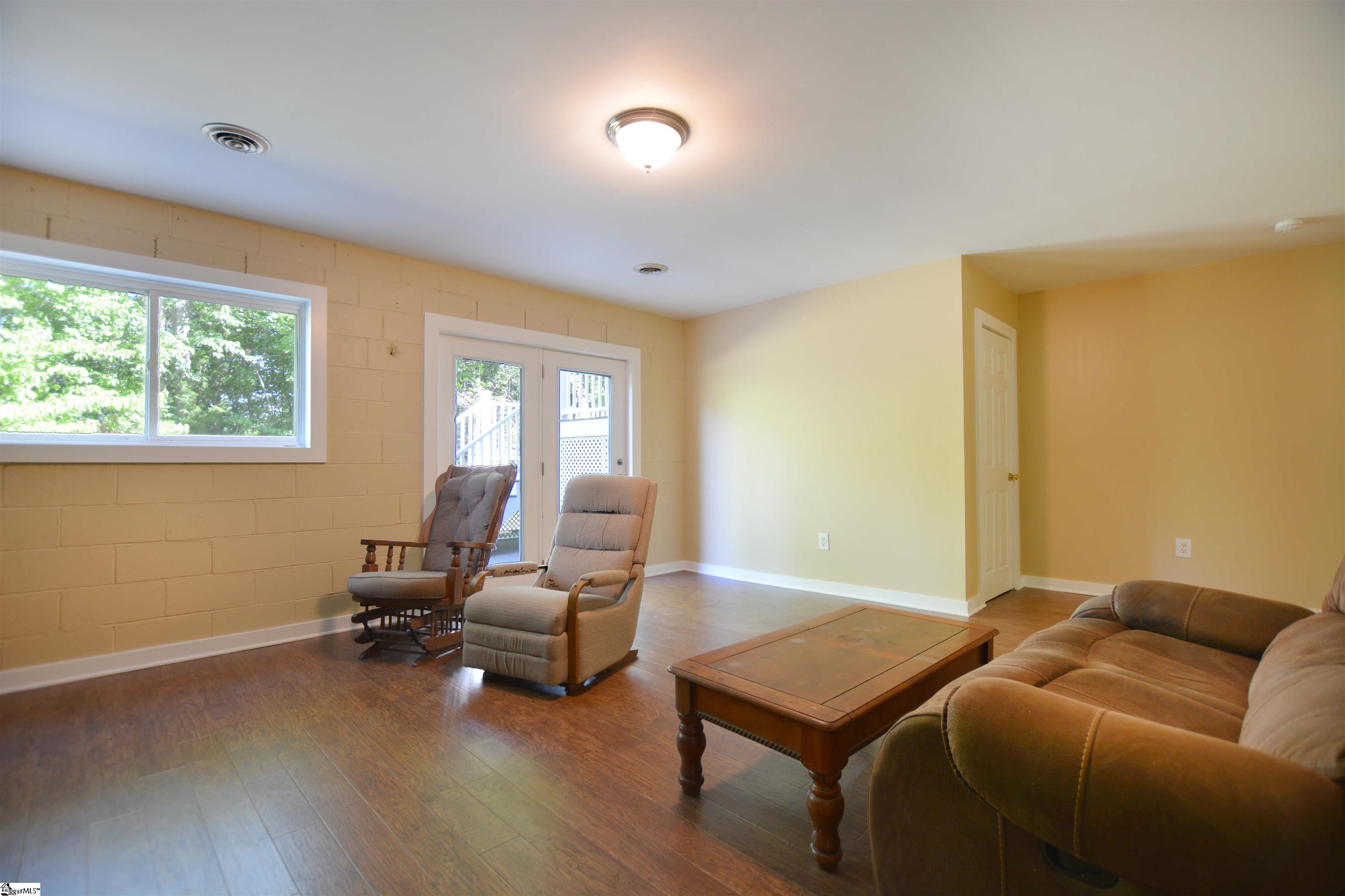 288 Raines Road Easley, SC 29640 - Photo 32 of 37