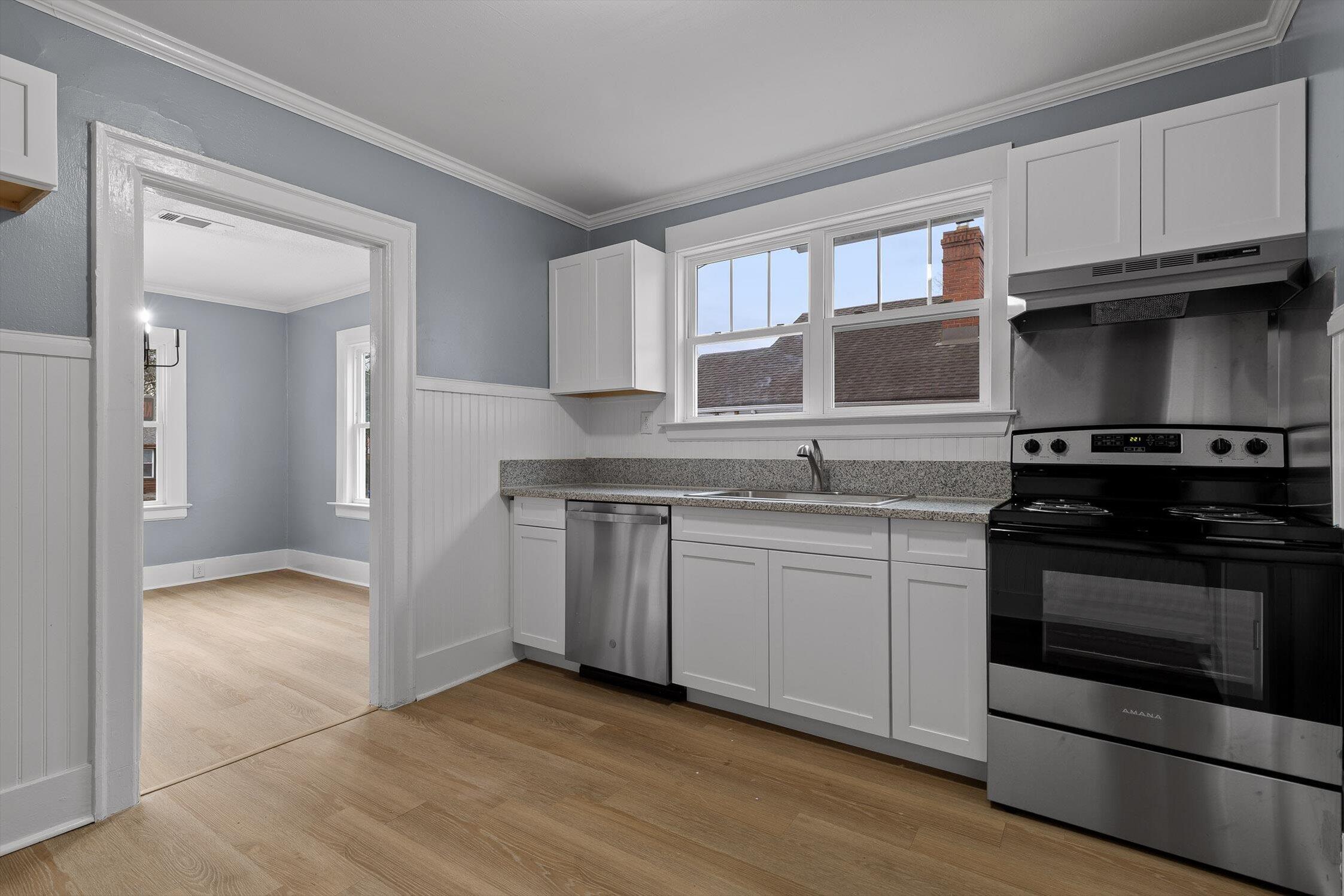 123 South Moore Road Chattanooga, TN 37411 - Photo 3 of 19 25-S Moore-25