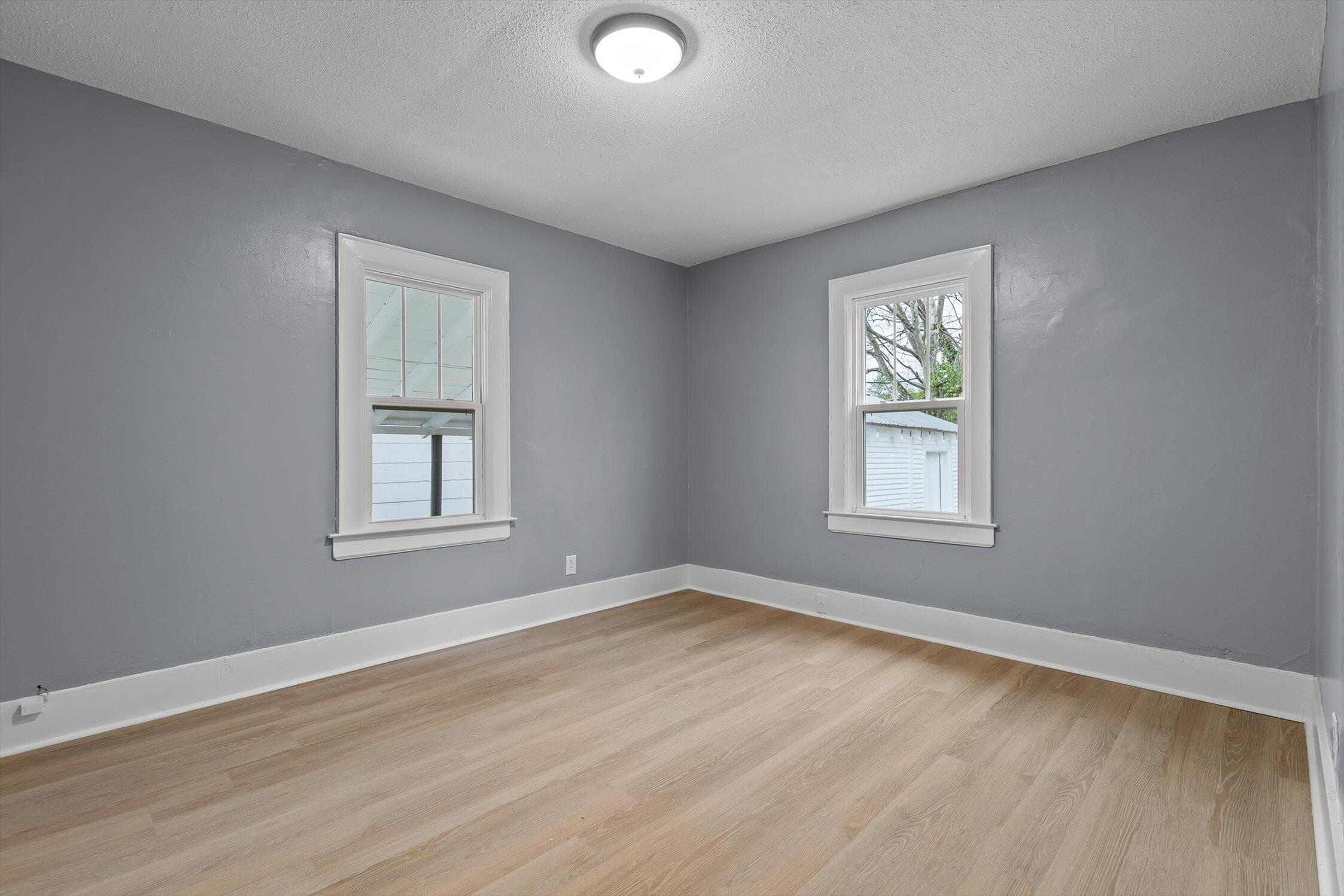 123 South Moore Road Chattanooga, TN 37411 - Photo 4 of 19 09-S Moore-9