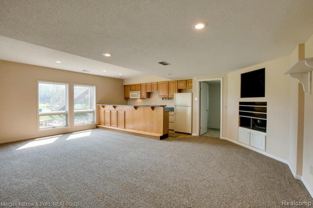 9088 Sashabaw Road Clarkston, MI 48348 - Photo 34 of 39 33.jpg