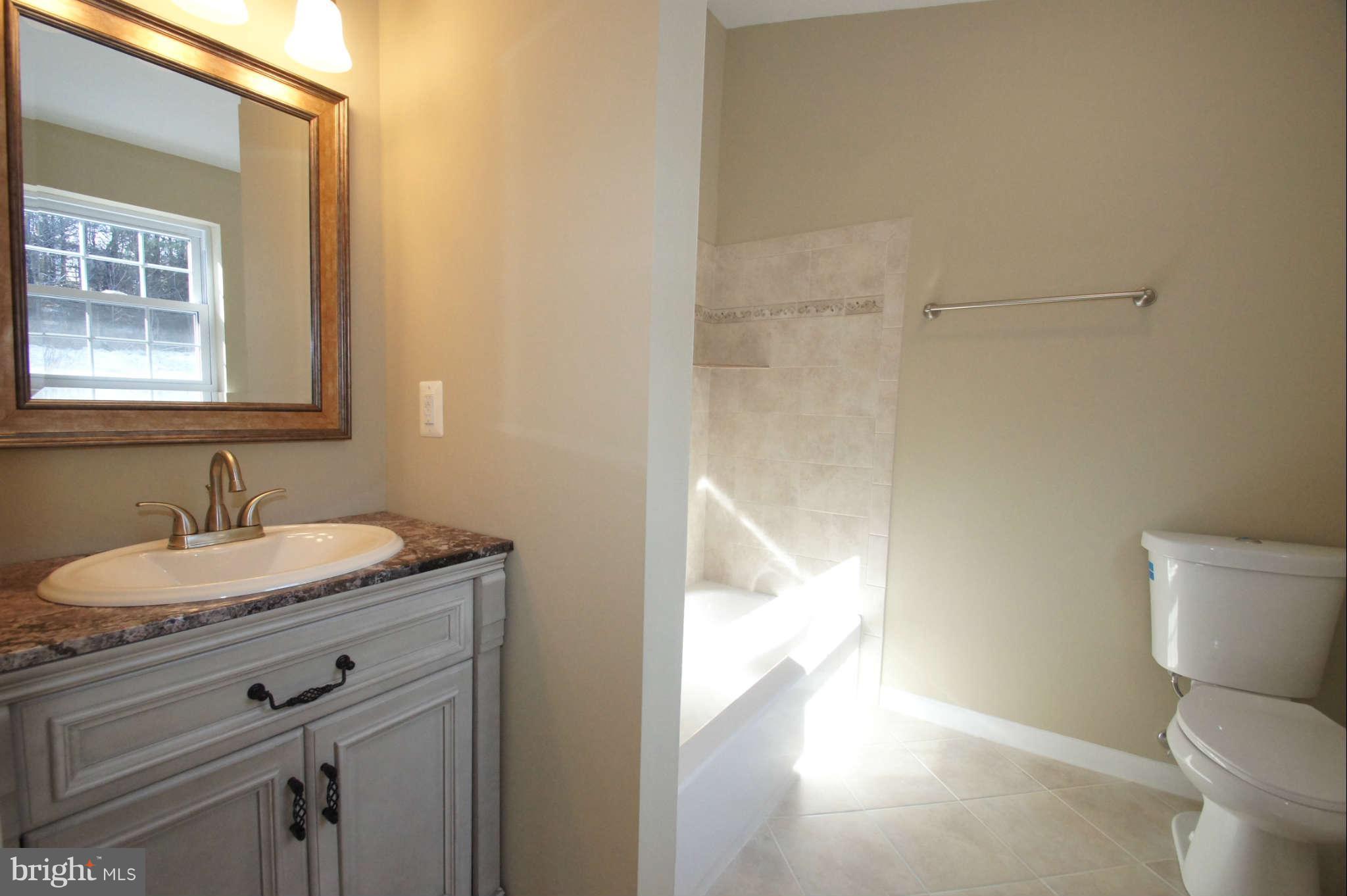 9423 Gunview Road Baltimore, MD 21236 - Photo 13 of 30 Bath (Master)