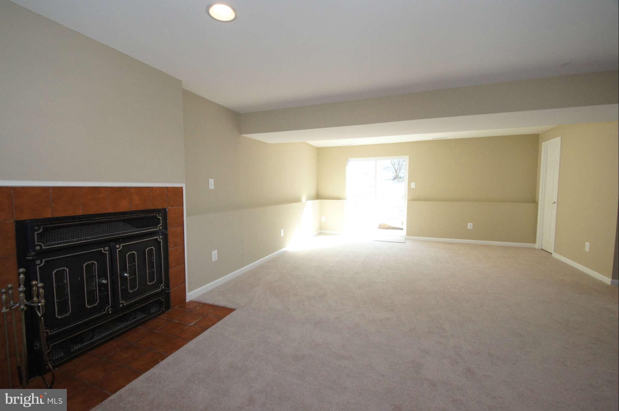 9423 Gunview Road Baltimore, MD 21236 - Photo 21 of 30 Family Room