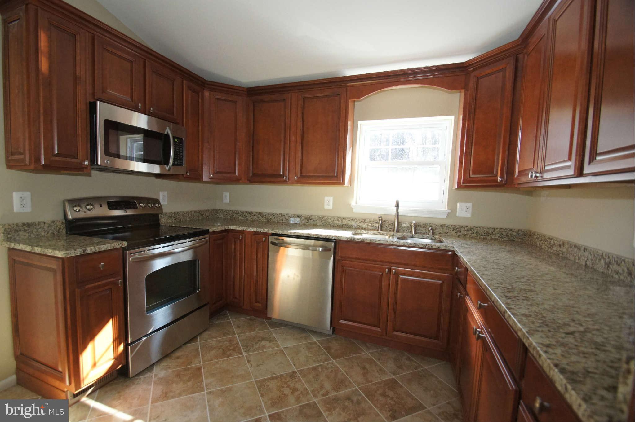 9423 Gunview Road Baltimore, MD 21236 - Photo 5 of 30 Kitchen