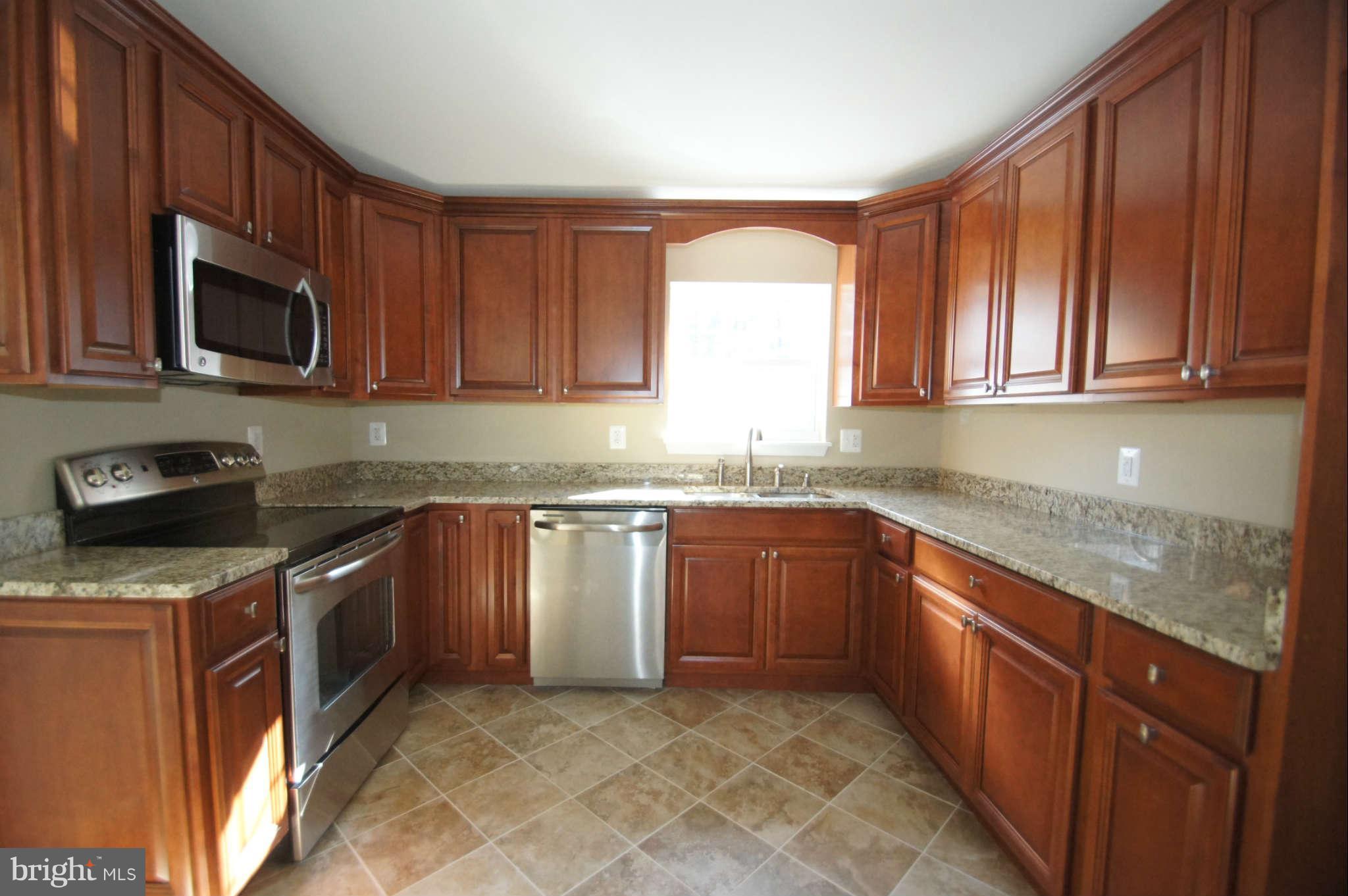 9423 Gunview Road Baltimore, MD 21236 - Photo 6 of 30 Kitchen