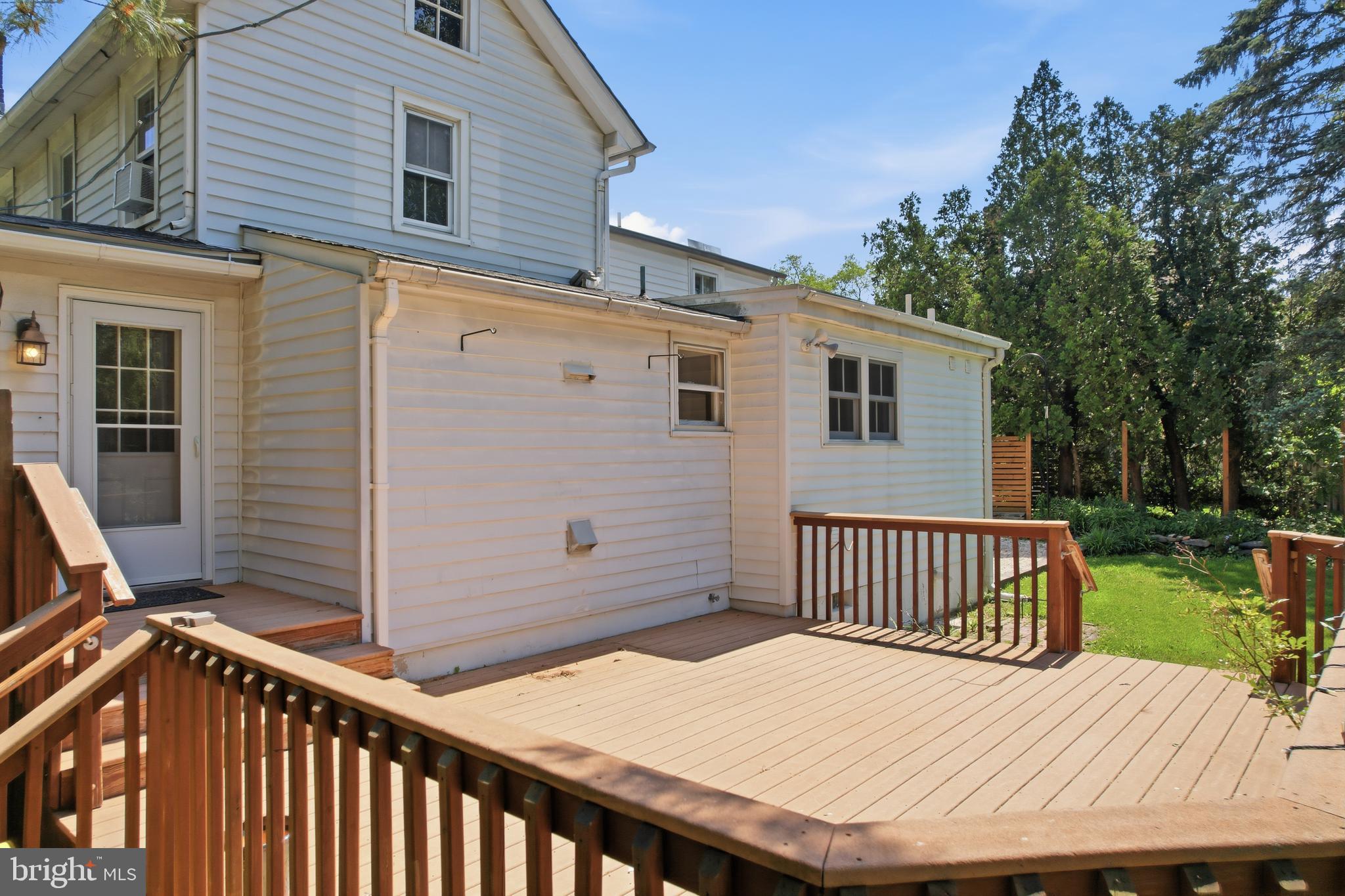 415 Village Road East Princeton Junction, NJ 08550 - Photo 25 of 33