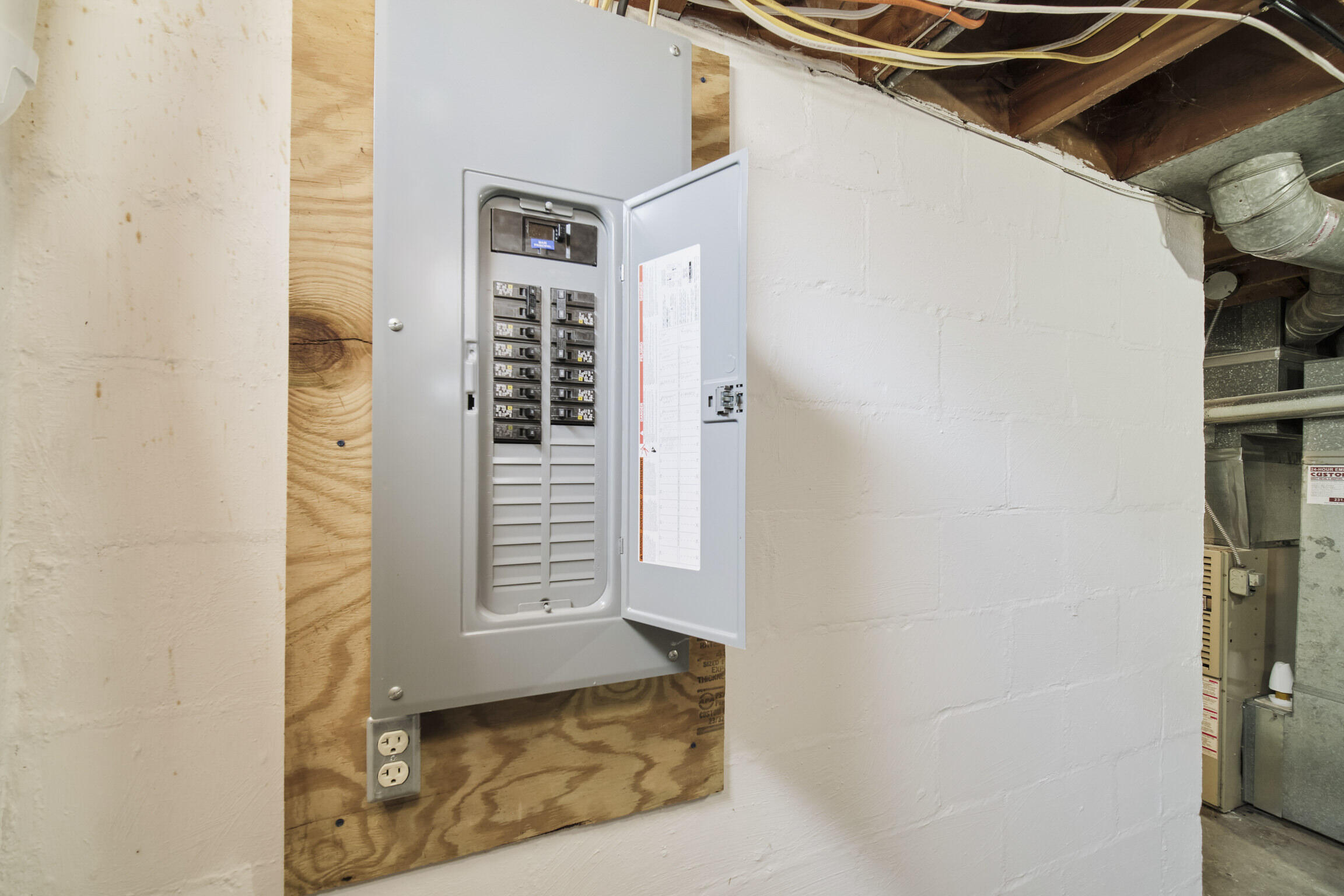 1187 Maple Road Manistee, MI 49660 - Photo 42 of 58 Electric Service