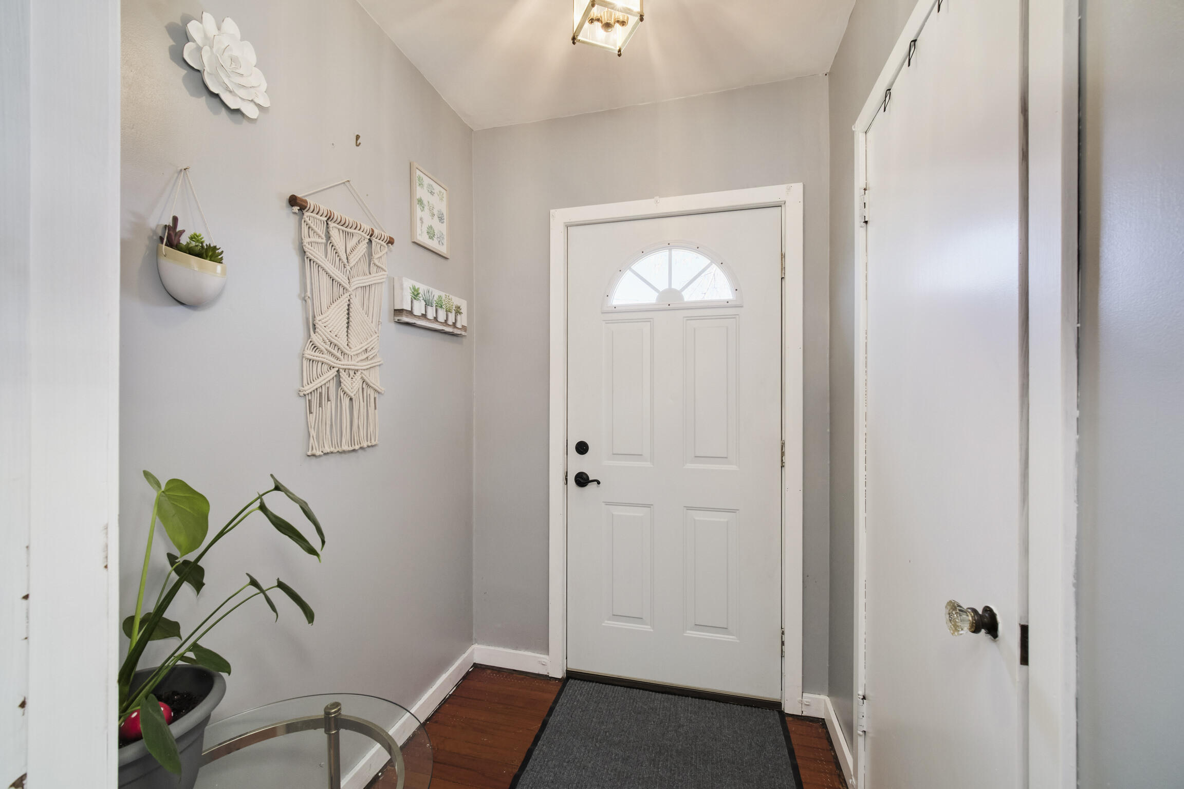 1187 Maple Road Manistee, MI 49660 - Photo 7 of 58 Front Entry