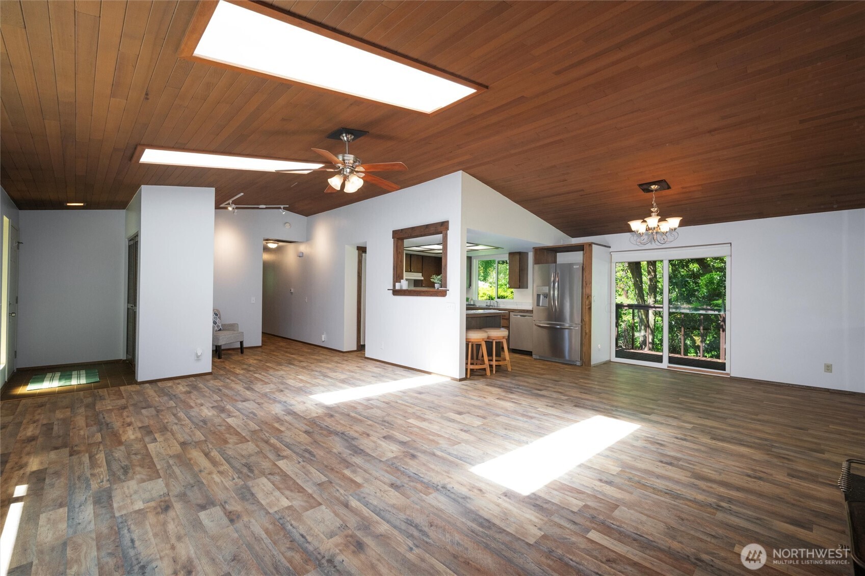 21034 Bulson Road Mount Vernon, WA 98274 - Photo 12 of 40 Gallery Image 12