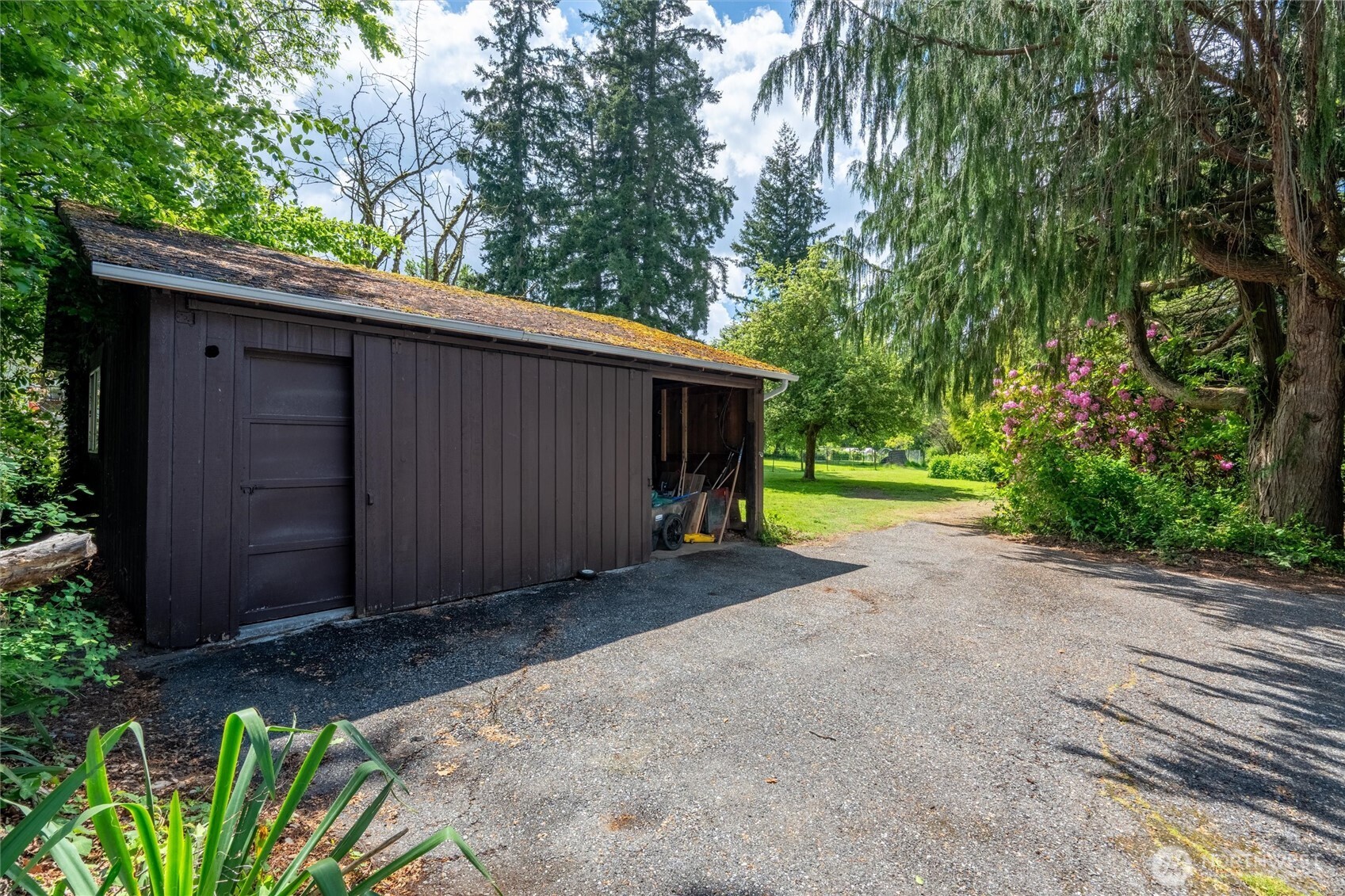 21034 Bulson Road Mount Vernon, WA 98274 - Photo 8 of 40 Gallery Image 8