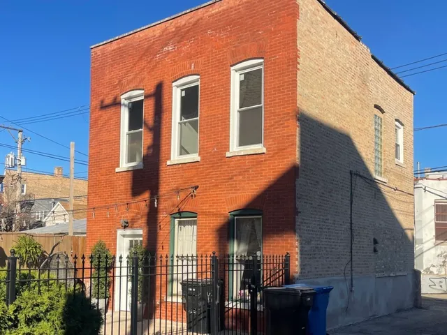 $1,850 | 3214 West Division Street, Unit 2, Chicago, IL 60651