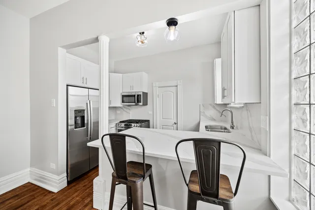 $1,850 | 3214 West Division Street, Unit 2, Chicago, IL 60651