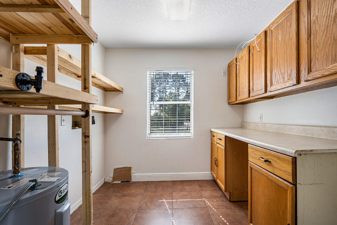 18837 93rd Road North Loxahatchee, FL 33470 - Photo 34 of 50 Laundry Room