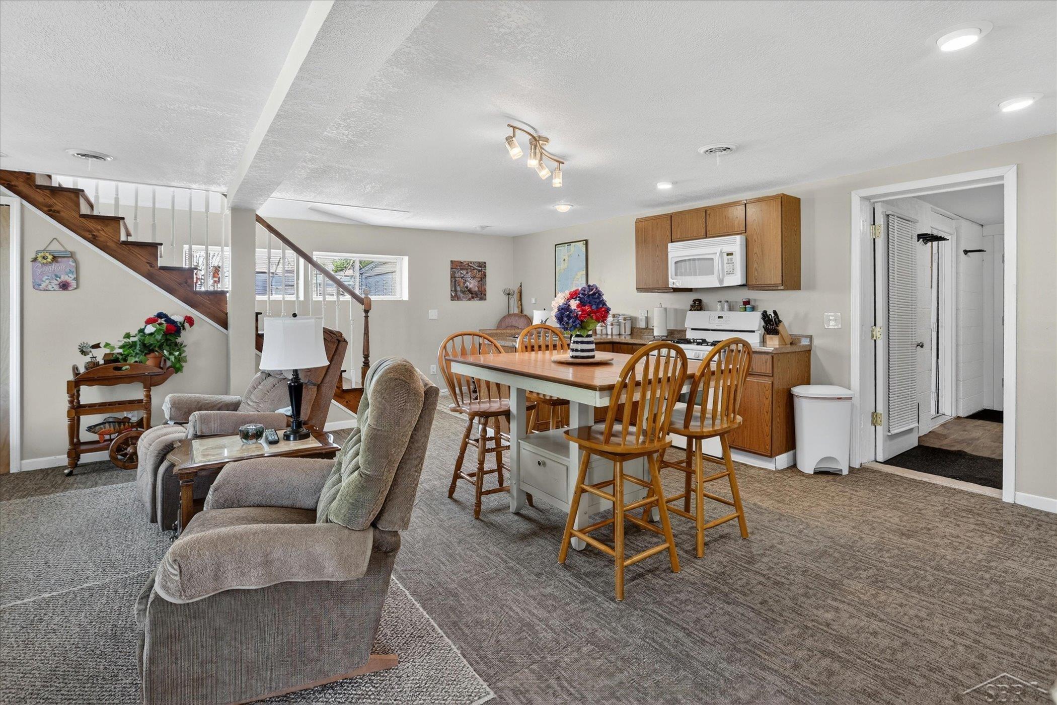 1861 Park Street Sebewaing, MI 48759 - Photo 8 of 41